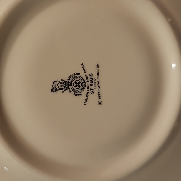 NEW Royal Doulton St. Regis H 5210 Saucer Fine Bone China - Picture 5 of 7